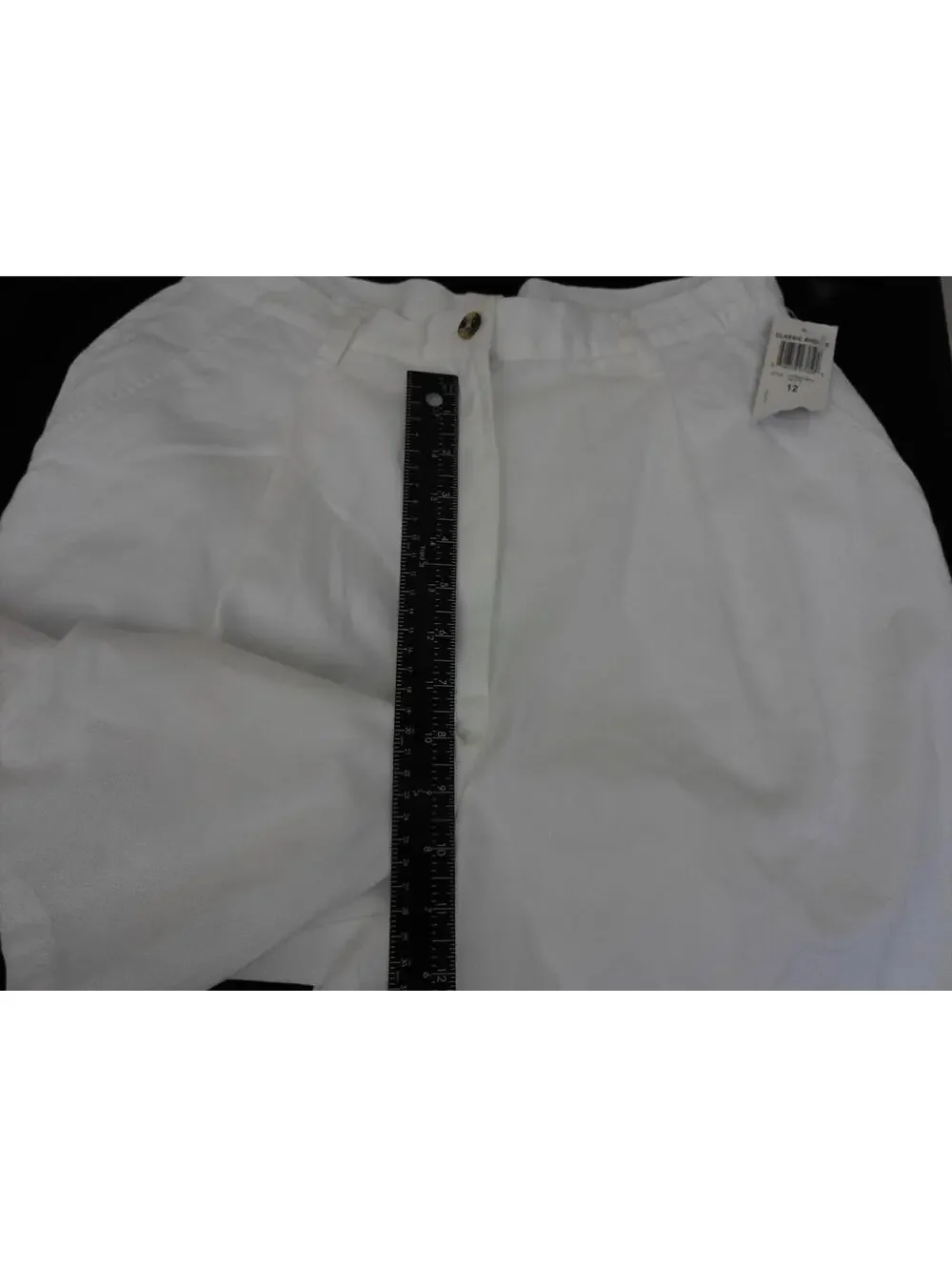 Charter Club Shorts Womens White Size‎ 12 Classic Fit High Rise Pleated NWT